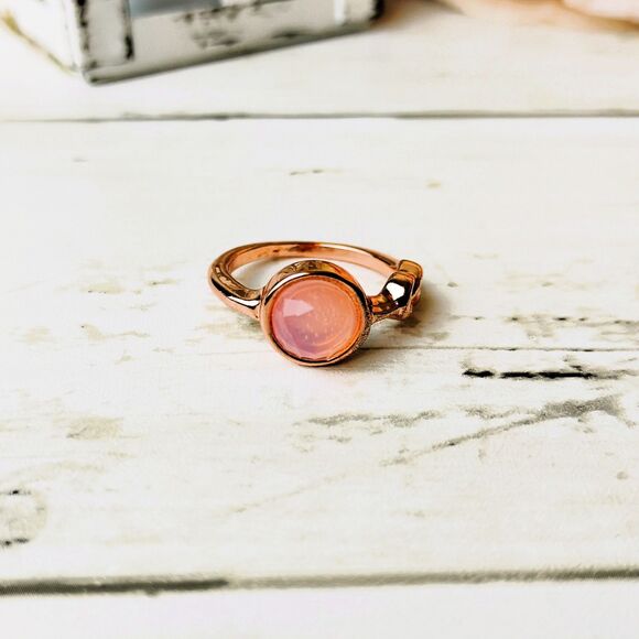 NEW Rose Gold Tone Pink Round Stone Ring w/Knot on Band Size 7 Boho Funky - Picture 4 of 5